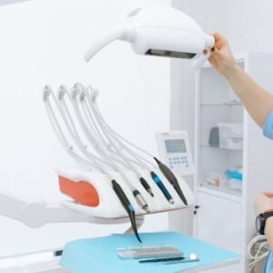 جهاز تنظيف الأسنان